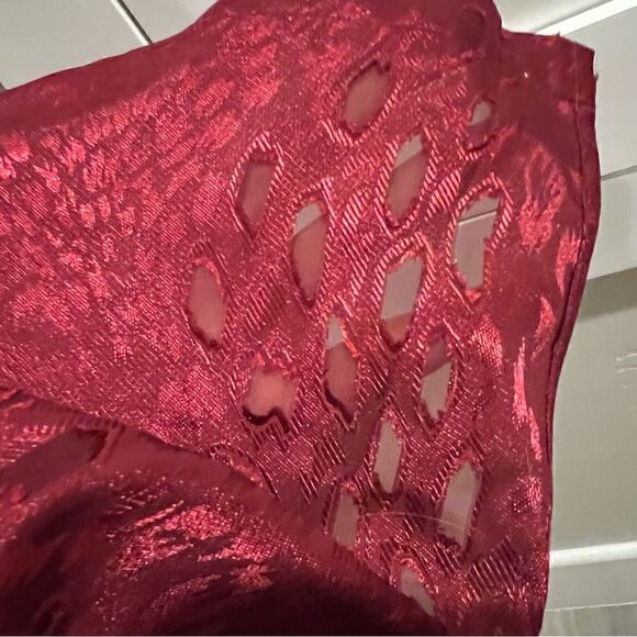 Secret Treasures burgundy chemise robe set size Medium - Picture 8 of 17